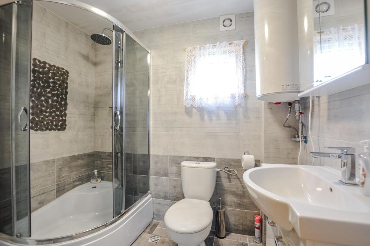 Bieszczadzki Zakamarek Villa Myczkowce Luaran gambar