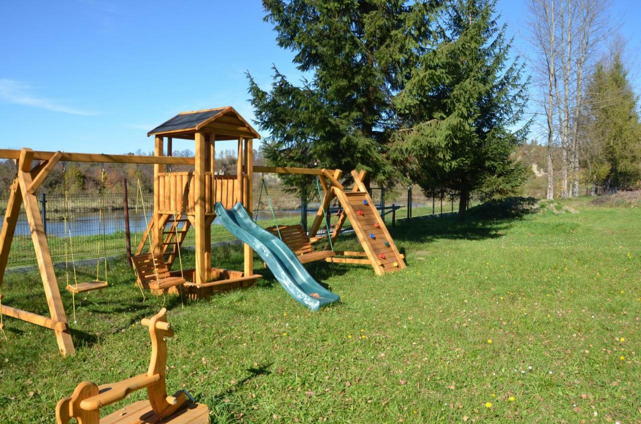 Bieszczadzki Zakamarek Villa Myczkowce Luaran gambar